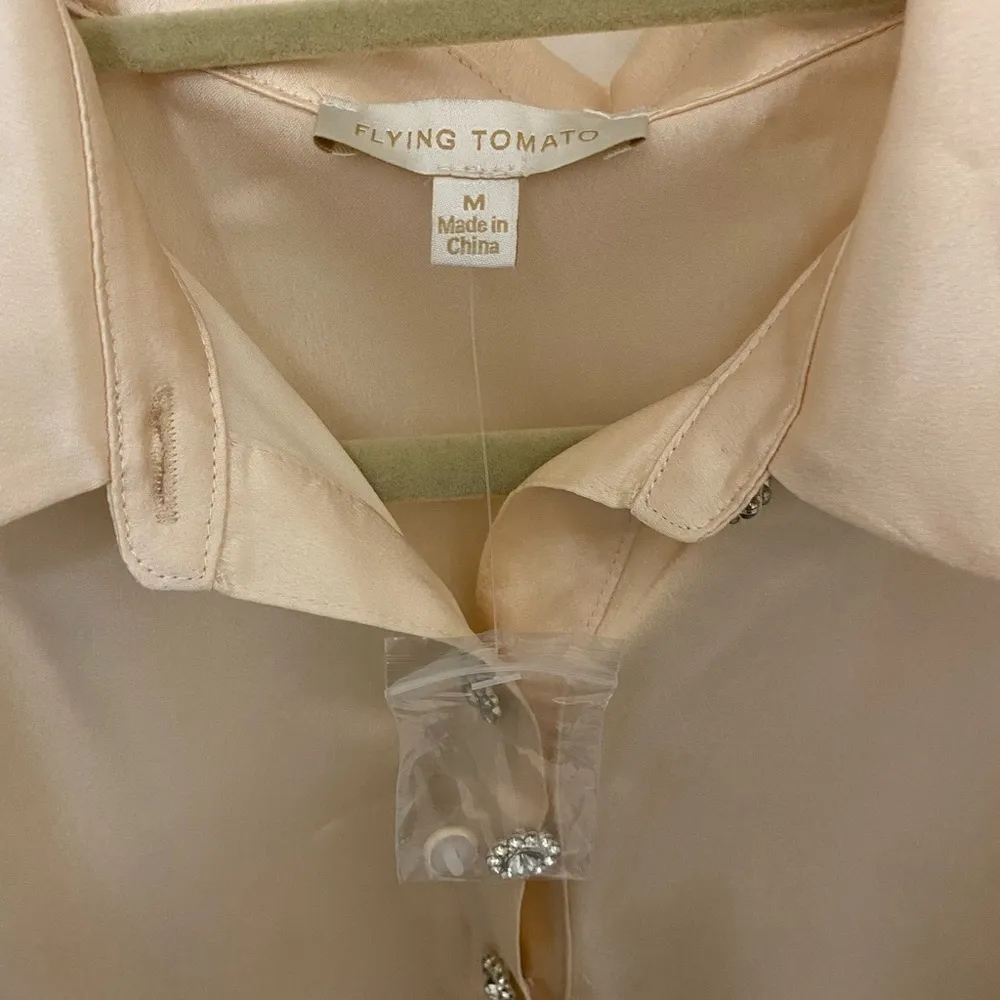 NWT!!  Thankful Love Long-Sleeve Satin Button Down Collared Shirt - Image 11