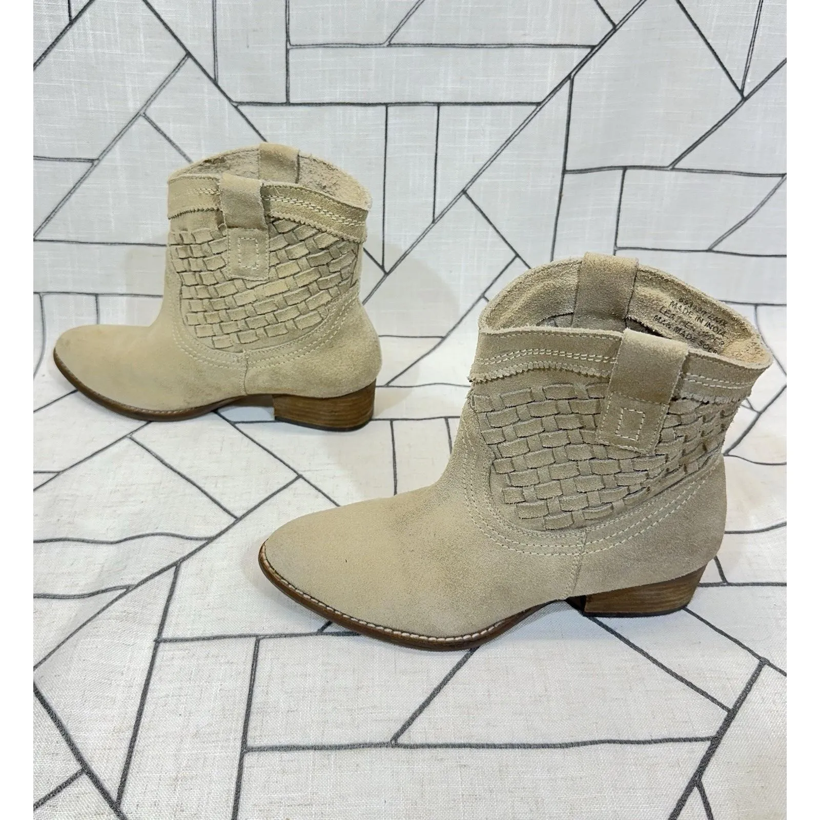 DIBA True Free Pass Fenix Beige Taupe Suede Leather Heel Booties Women Sz 6 Tan - Image 9