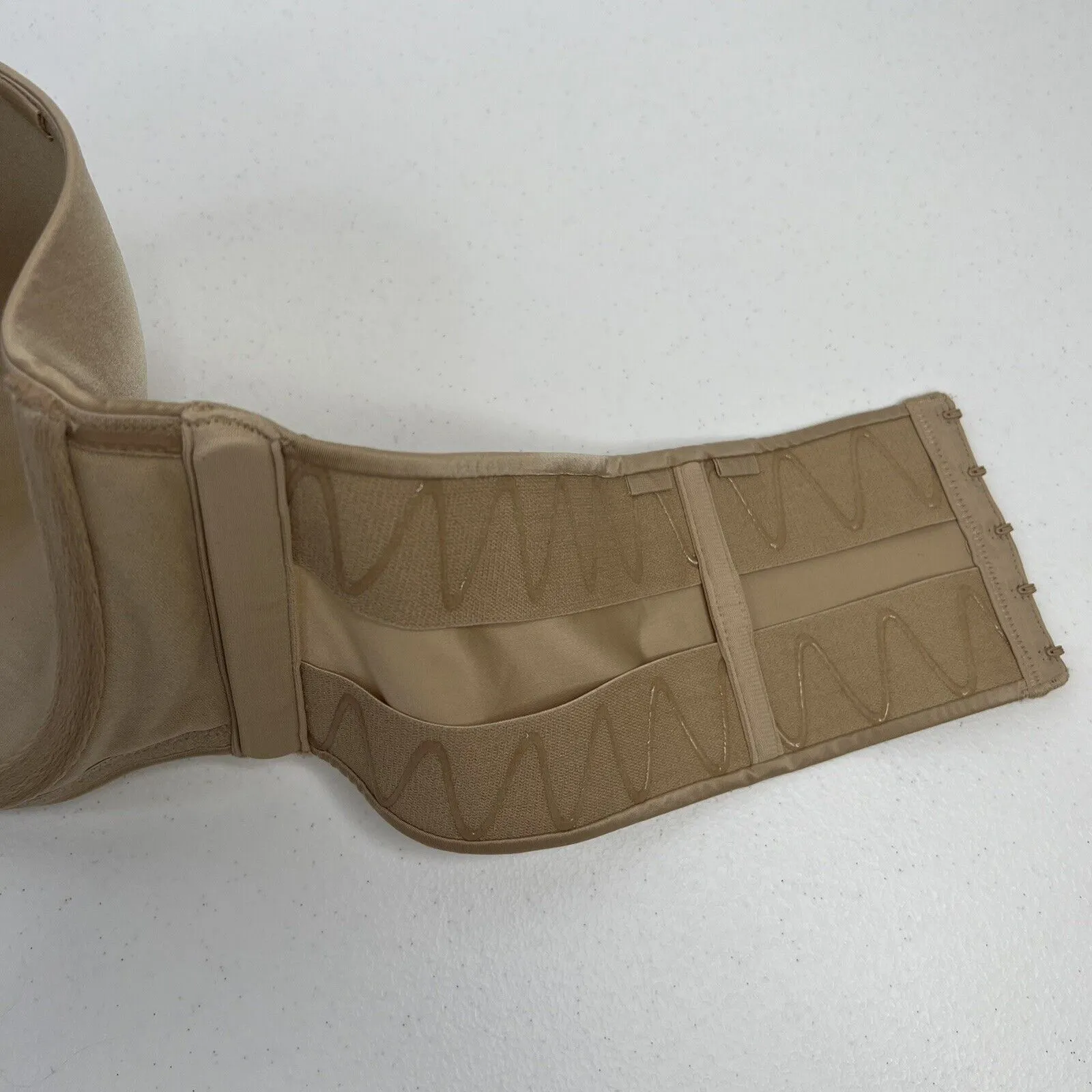 Cacique Size 42DD Bra Classic Strapless Adjustable Underwire Lightly Lined Beige - Image 9