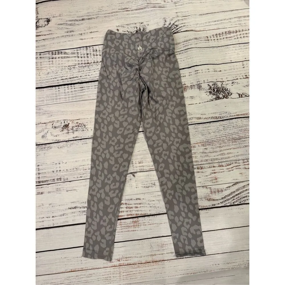 Ryderwear High Waist Instinct Scrunch Bum Leggings in Leopard Grey Size Small - Image 4
