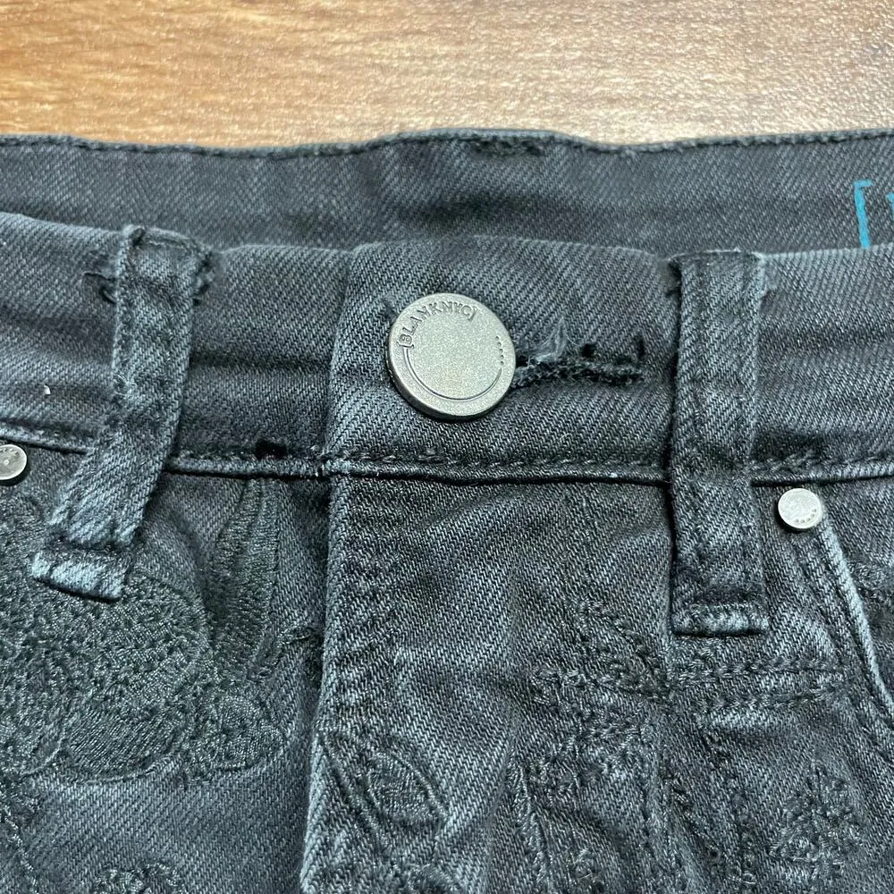 BlankNYC Black Denim Embroidered Floral Cut Off Jean Shorts Womens Size 25 RARE - Image 6