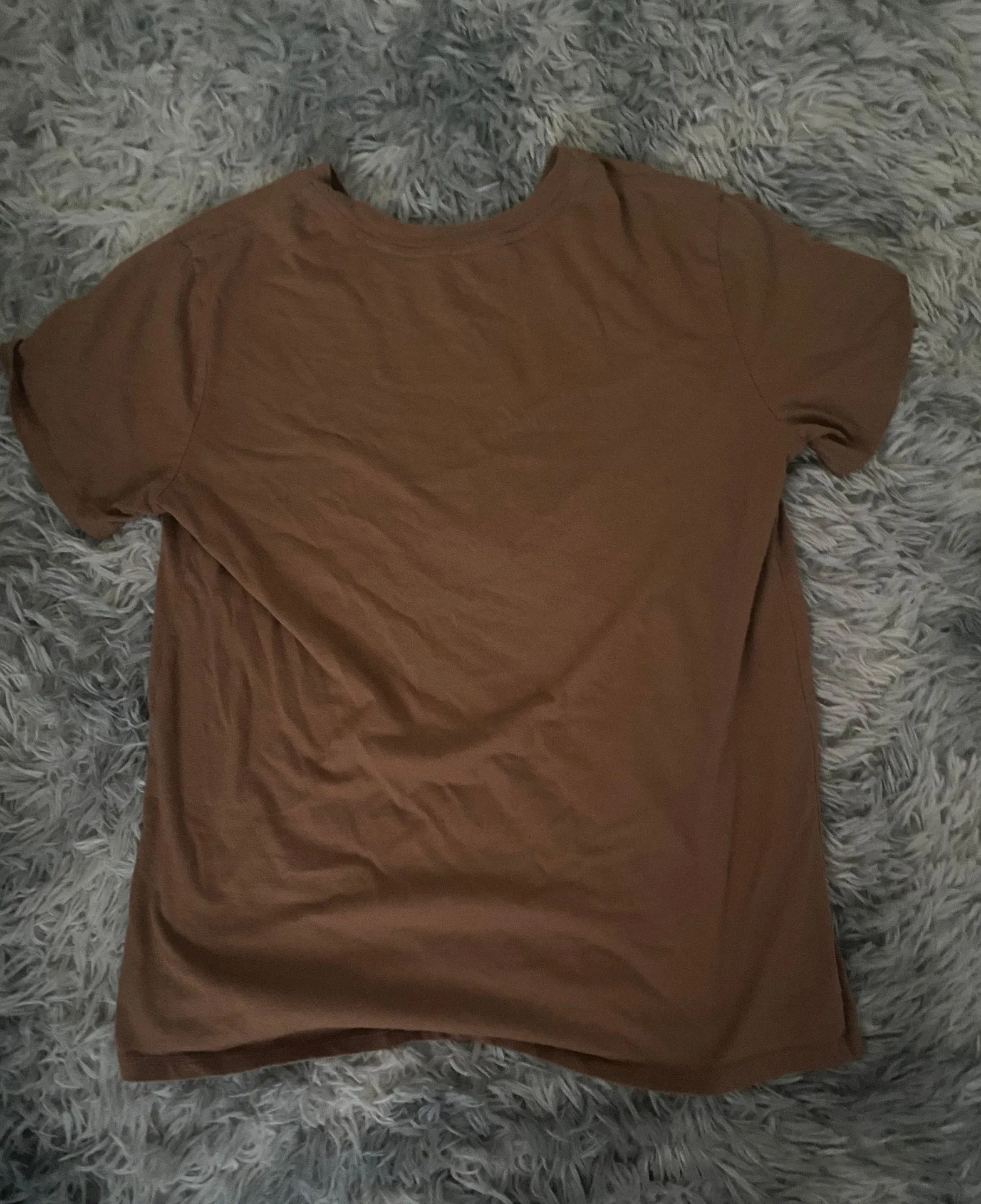 Graphic t-shirt - Image 3