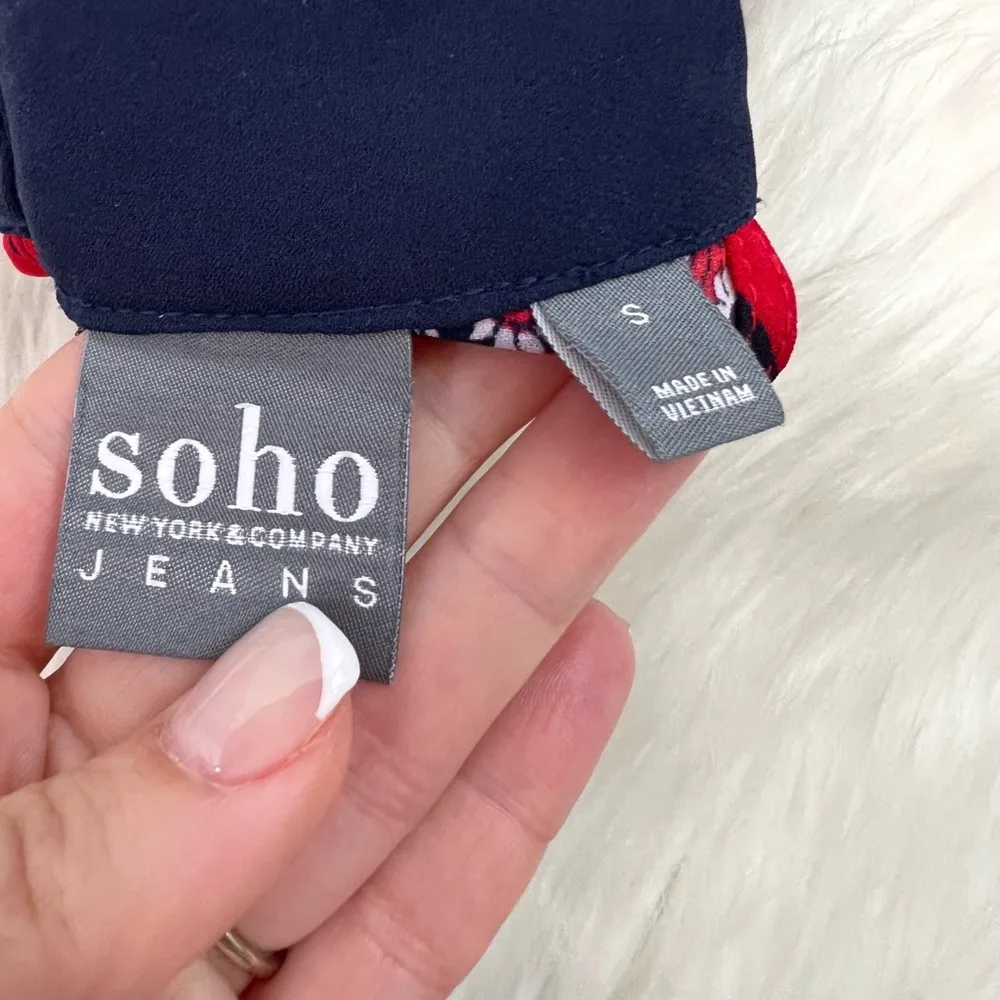 Soho New York & Company Paisley Sleeveless Blouse Red - Image 6