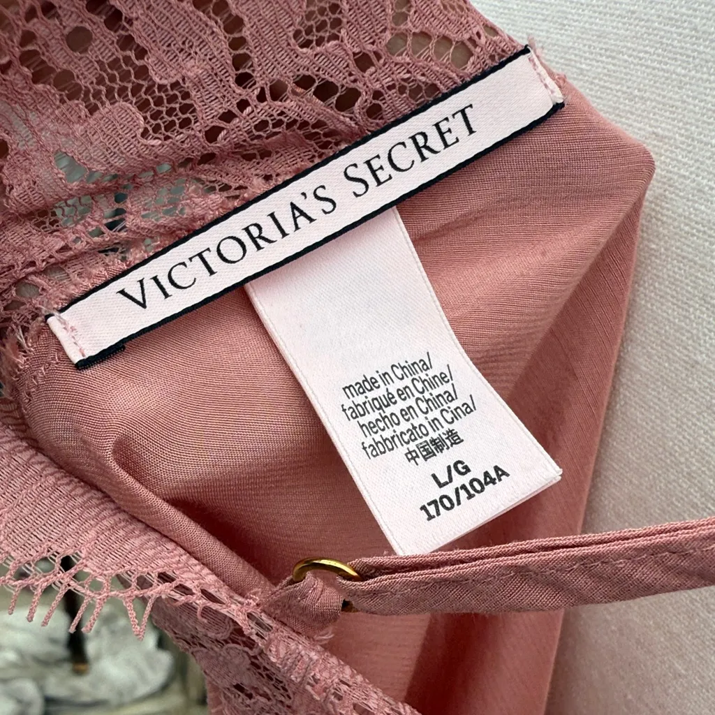 EUC Woman’s Victoria's Secret Elegant Blush Lace Camisole Size Large Date Night - Image 6