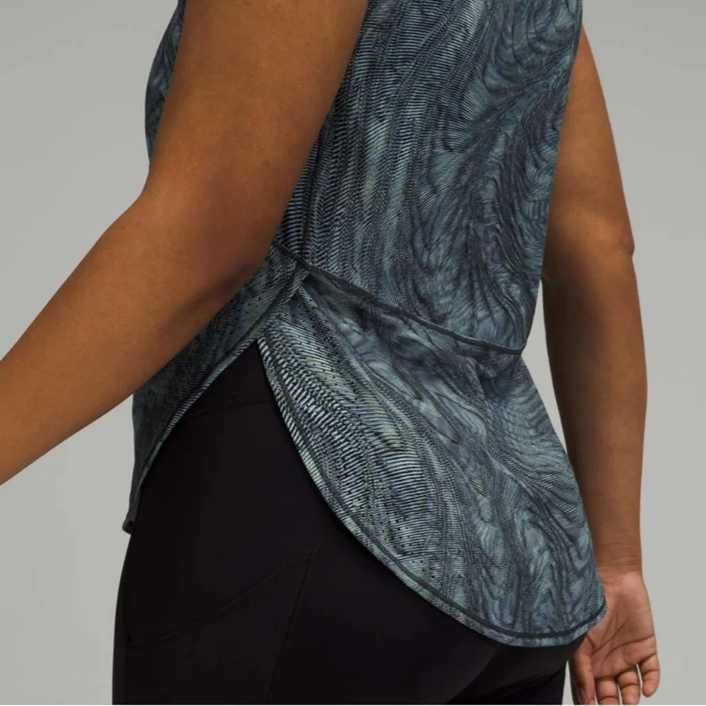 Lululemon High Neck Split Hem Run Tank - Image 3