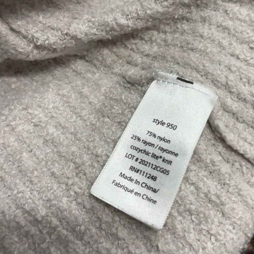 Barefoot dreams cozy chic fluffy robe - Image 6