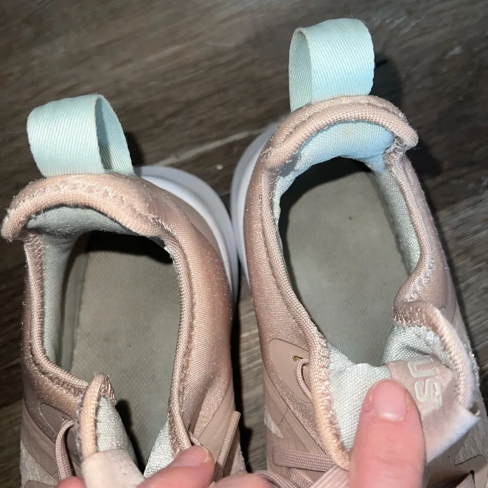 NIKE Foundation Elite TR Women
10 Particle Beige Pink - Image 2