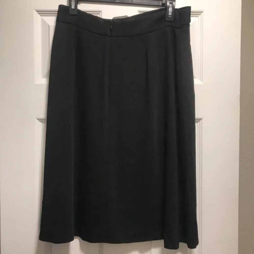 NWT CLASSIQUES ENTIER belted pleat front skirt - Image 2