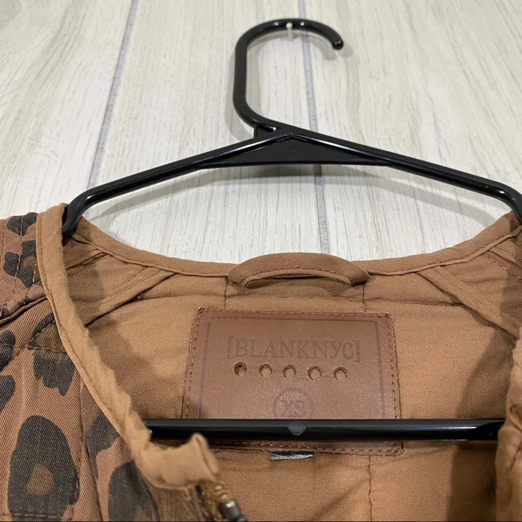 BlankNYC Cool Cat Leopard Quilted Jacket size XS - Image 6