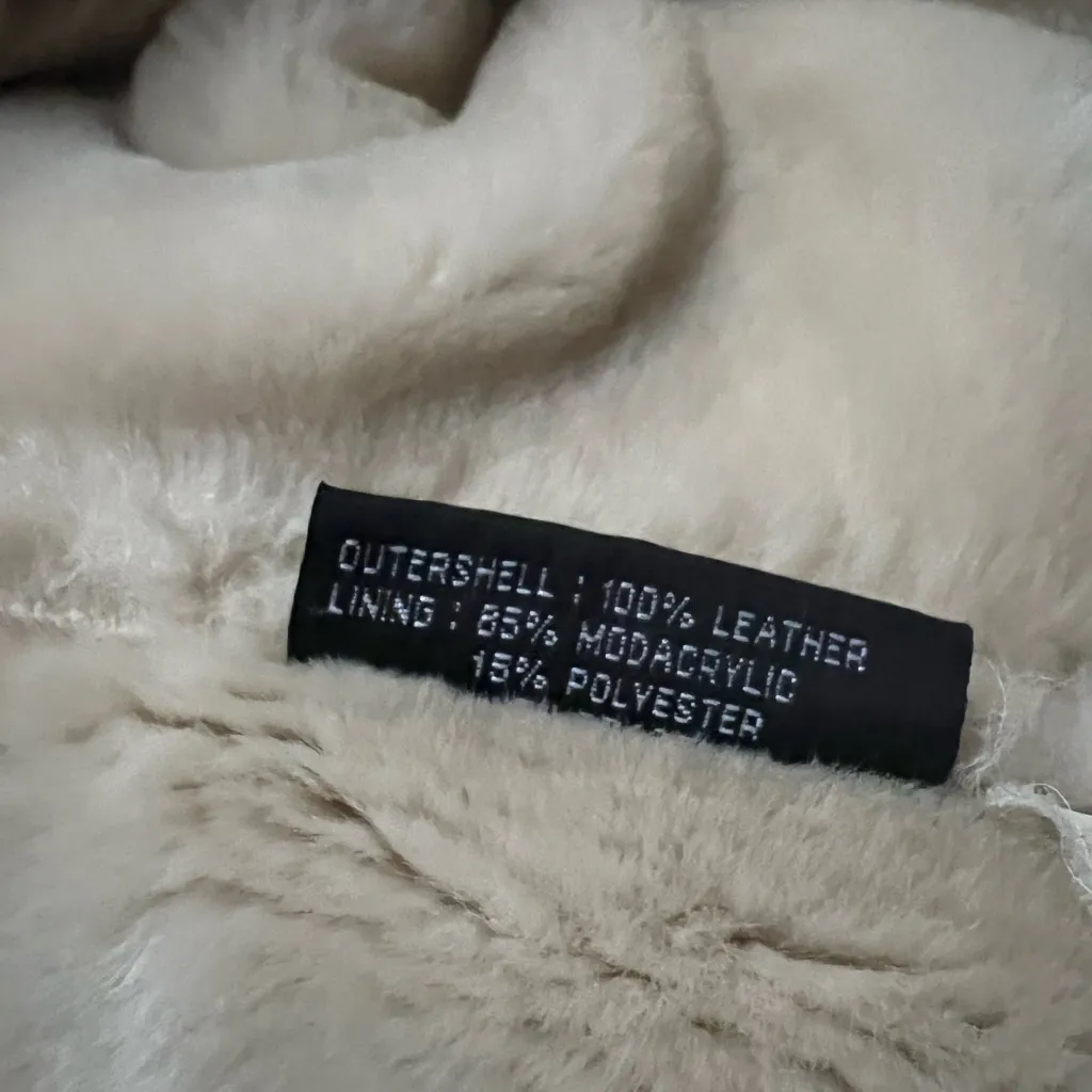 Wilson Leather Hooded Faux Fur Lined Zipper Belted Jacket. Size Small. - Image 11