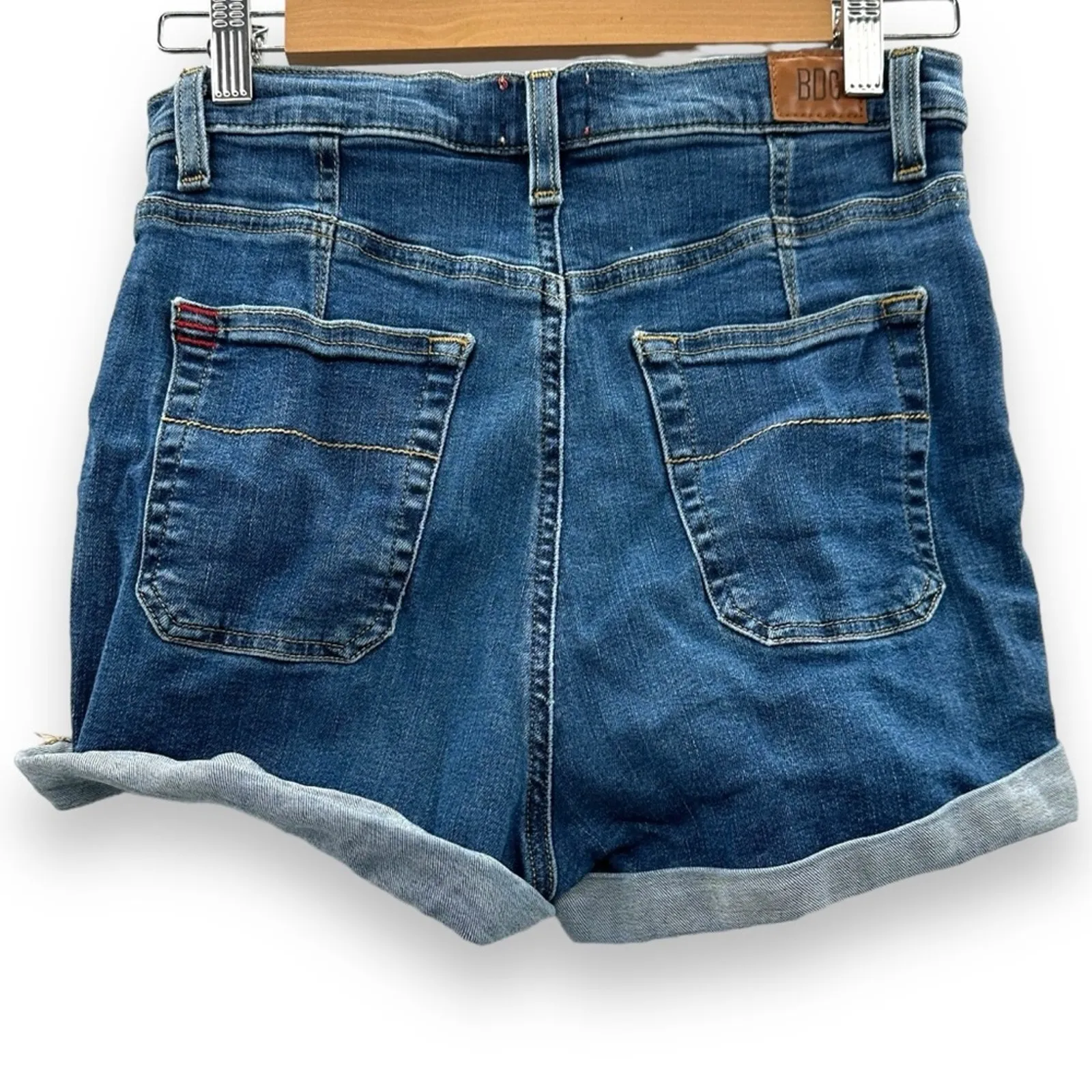 Urban Outfitters BDG Pin Up Medium Wash‎ High Rise Rolled Hem Shorts Size 29 - Image 2