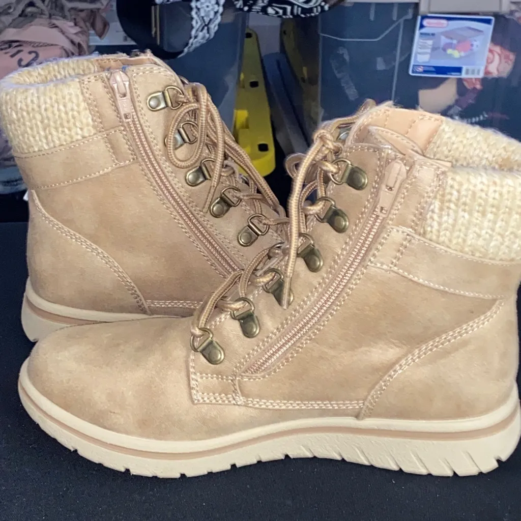 Cliffs by White Mountain Beige Lace - Image 6