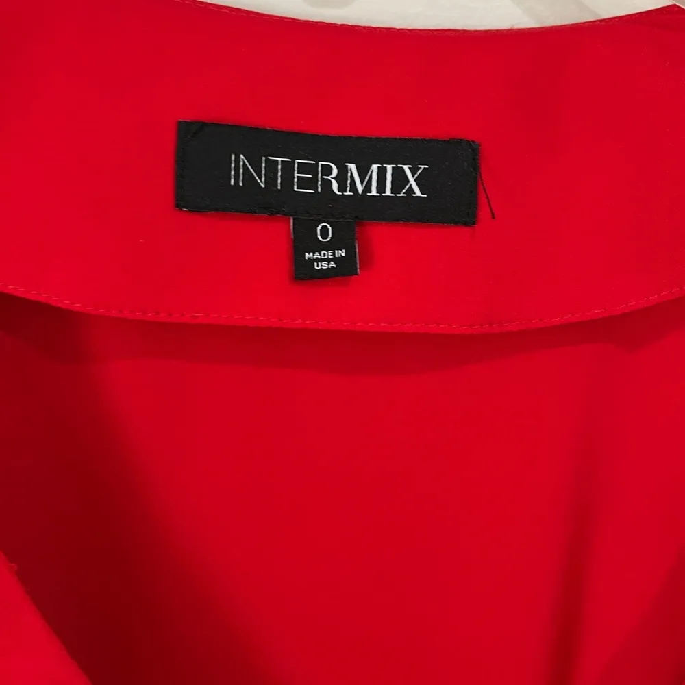 Intermix Red Silk Keyhole Top 0 XS - Image 6