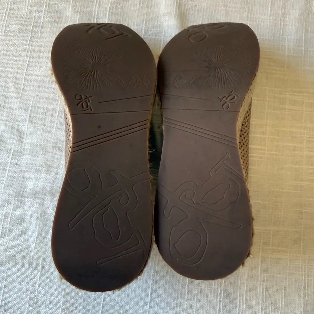 OTBT Tan Platform Sneakers for Women - Image 14