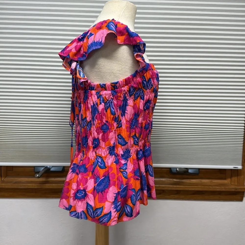 Rose & Olive NWT Pink Floral Print Smocked
Wide Ruffle Strap Top Size Small - Image 4