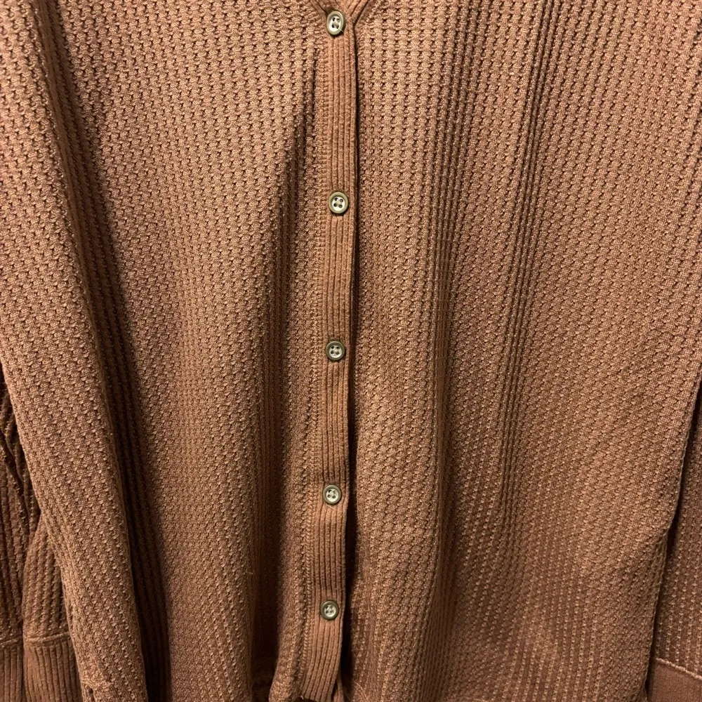 Abercrombie & Fitch Cozy Waffle Button Down - Image 7