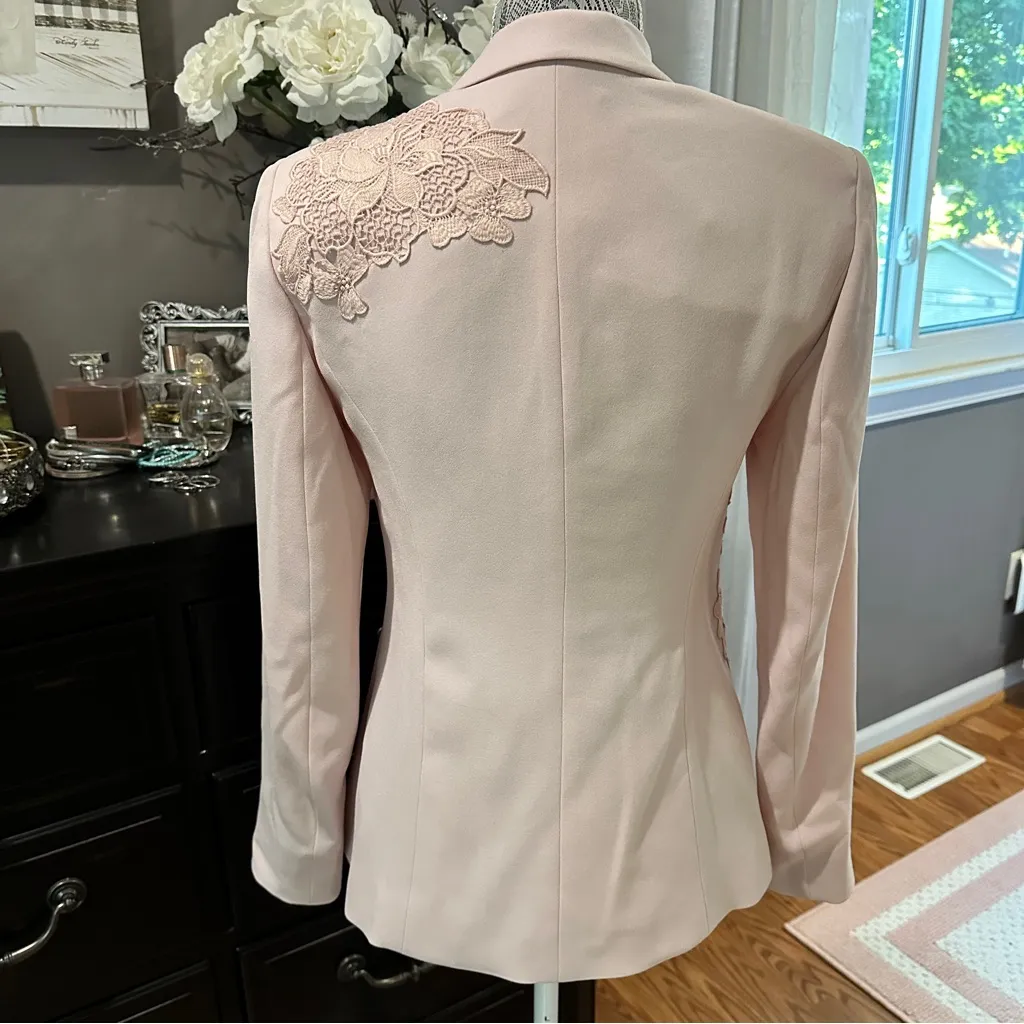 Carlisle Blush Pink Lace Appliqué Blazer Jacket – Tailored Elegant Size 4 - Image 7