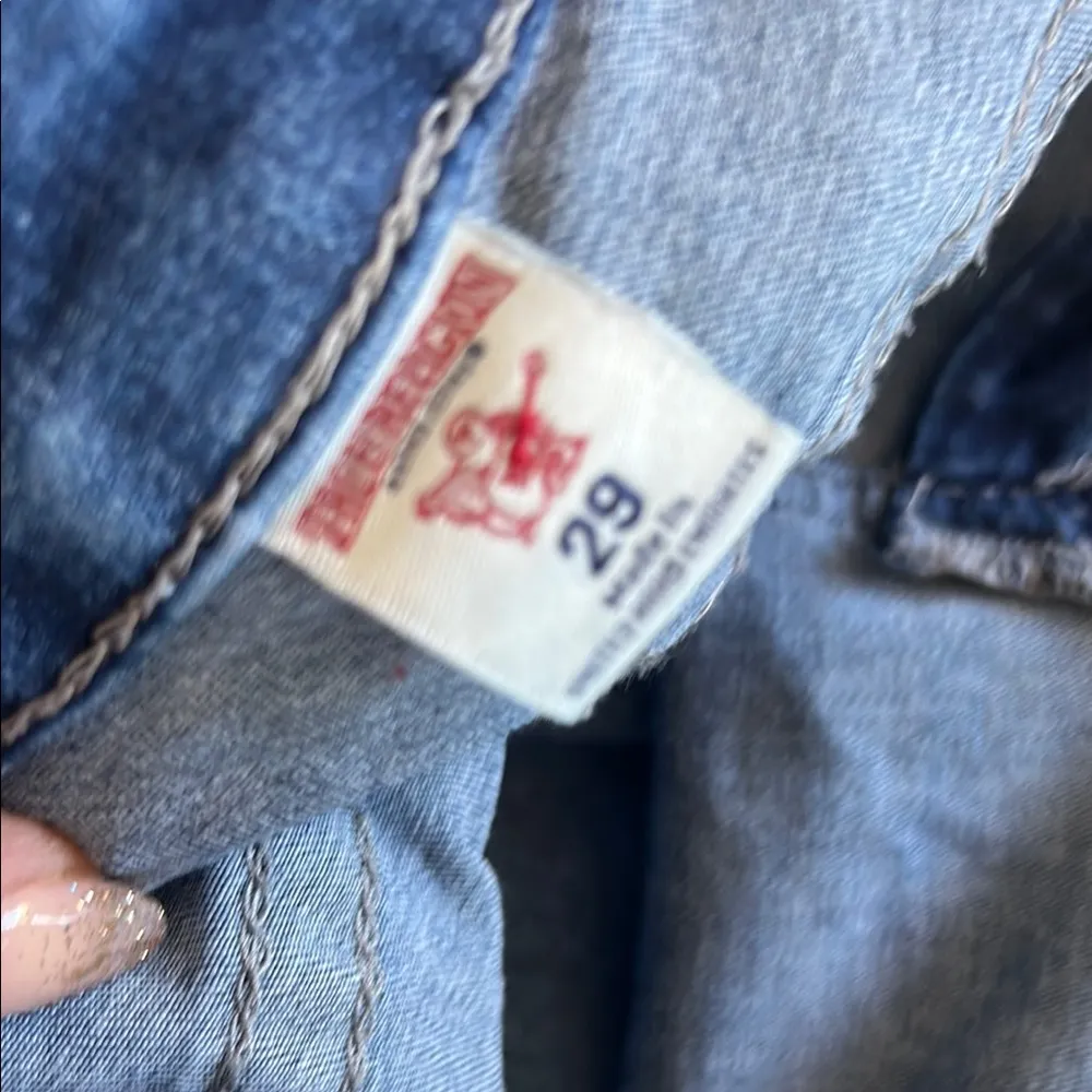 Stylish Blue Distressed Women's Jeans - Image 5