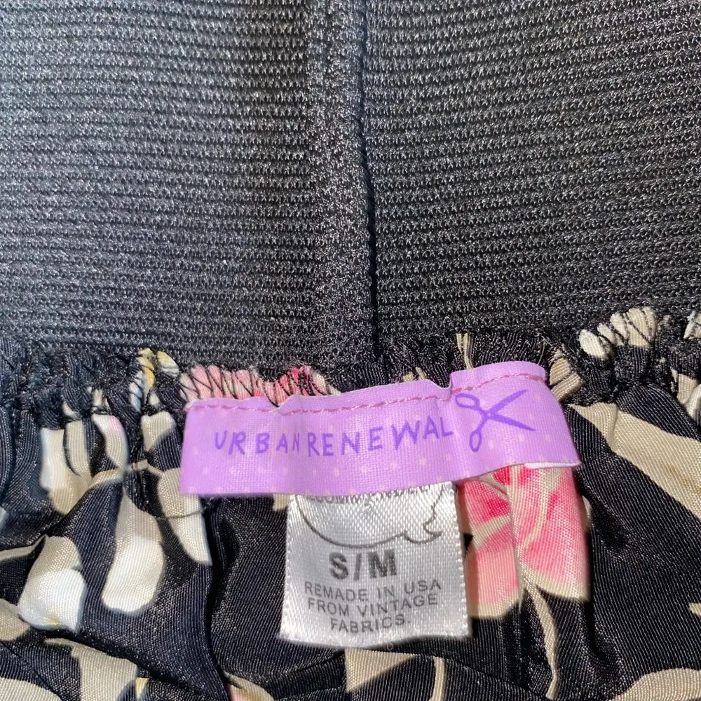 Urban Renewal Floral Skirt Size S - Image 14