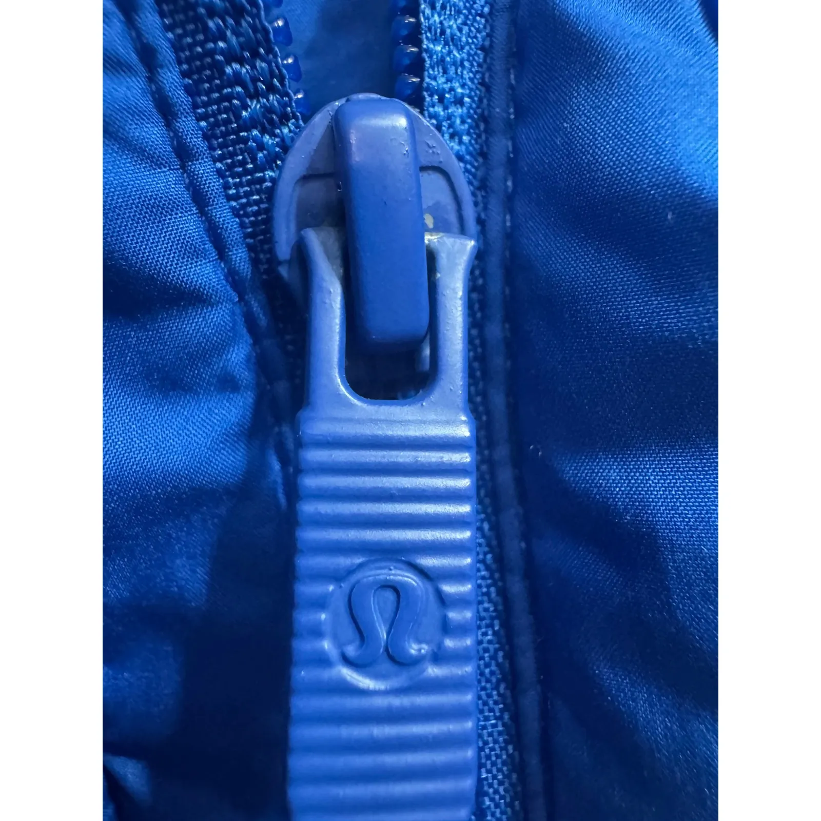 Lululemon Wunder Puff Jacket Size 10 Royal Blue Hooded Snap Front Down Fill - Image 5