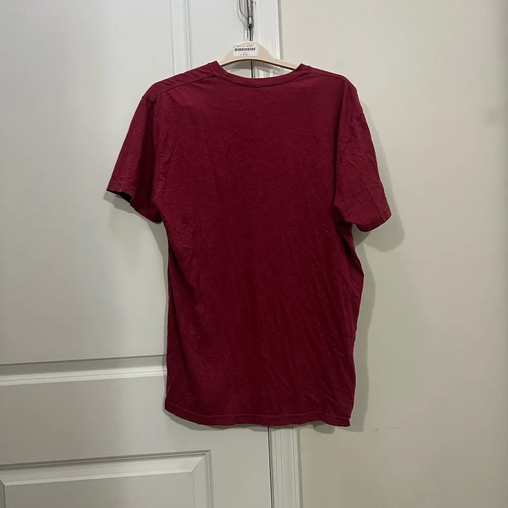 Next Level Apparel Red Map Girl Graphic T-Shirt Size XL - Image 4