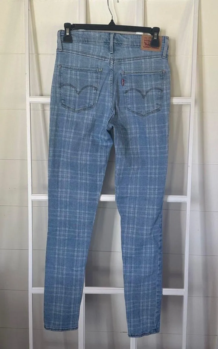 Levi’s Plaid High-Waisted Jeans - Image 5