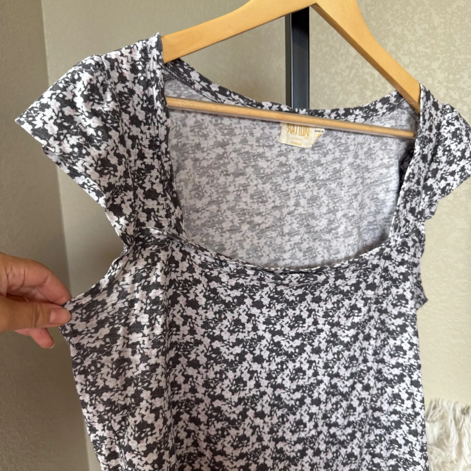 Nation LTD Eve Ruffle Tee Floral Square Neck Flutter Sleeve Pima Cotton Size M - Image 3