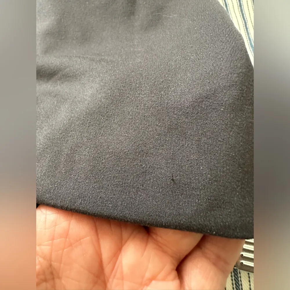 Girlfriend collective charcoal grey workout set size small - Image 8