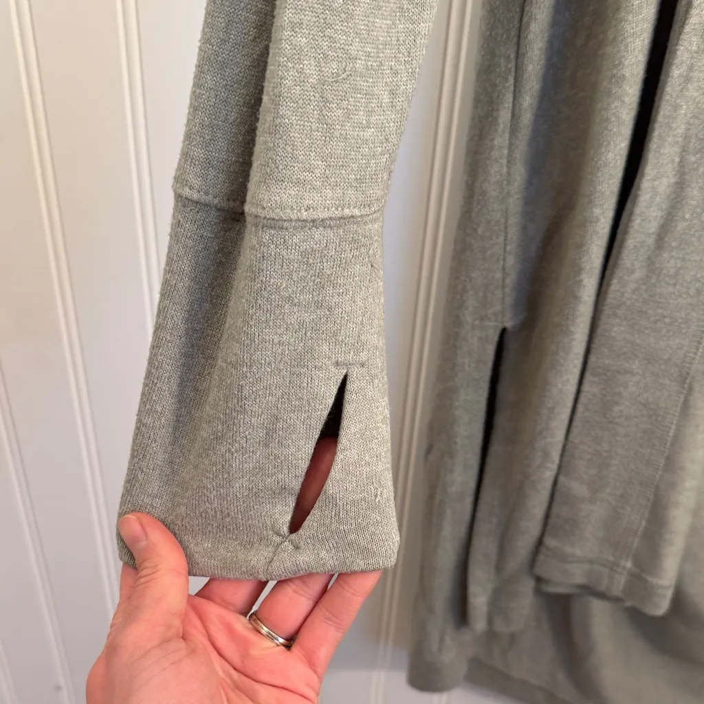 Athleta Light Green Hooded Long Sleeve Midi Cardigan Side Slit Thumb Hole Large - Image 2