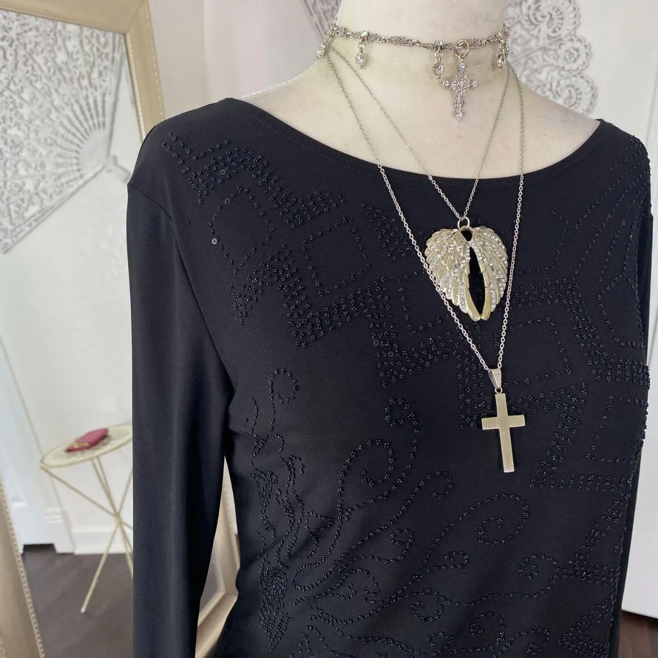 Early 2000's Black Soft Whimsygoth Beaded Sequin Long sleeve Top S - Image 4