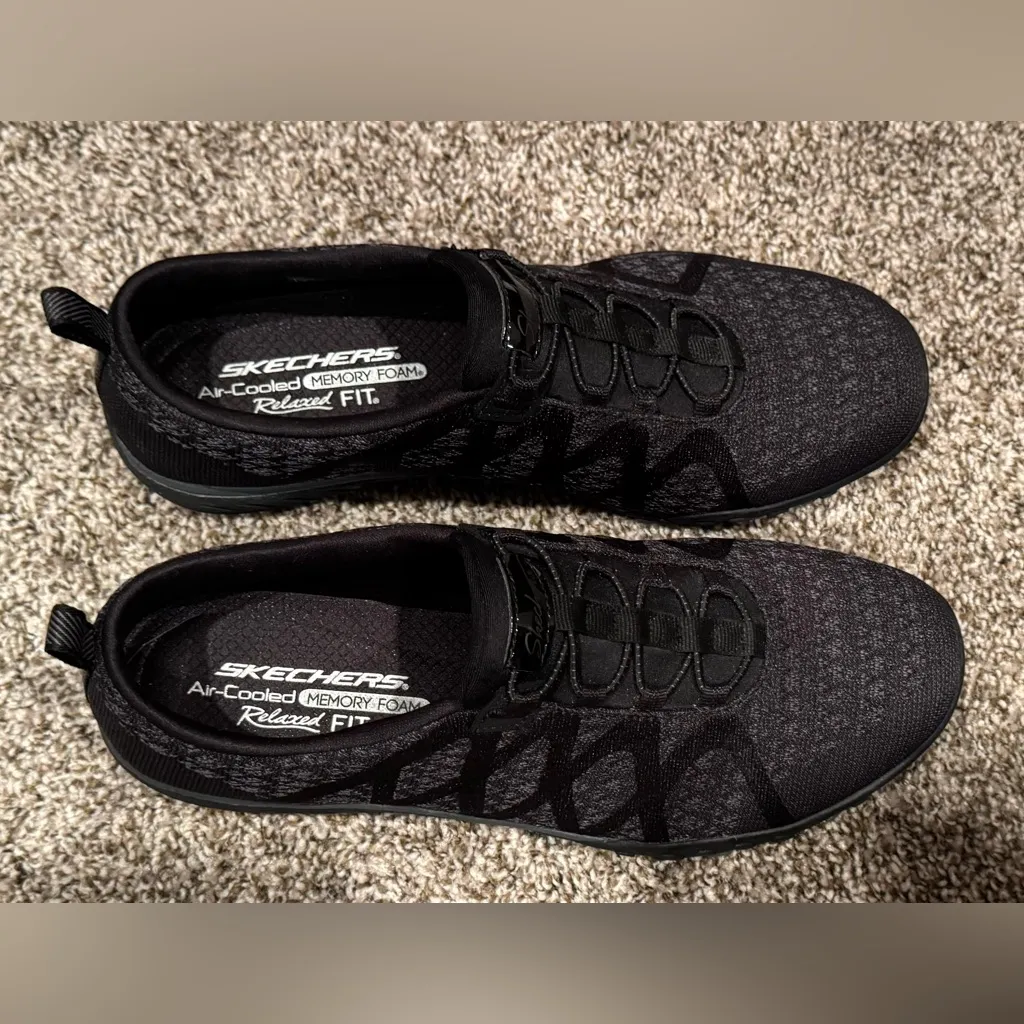 NIB Skechers Black Relaxed Fit Shoes with Air-Cooled Comfort 8 - Image 4