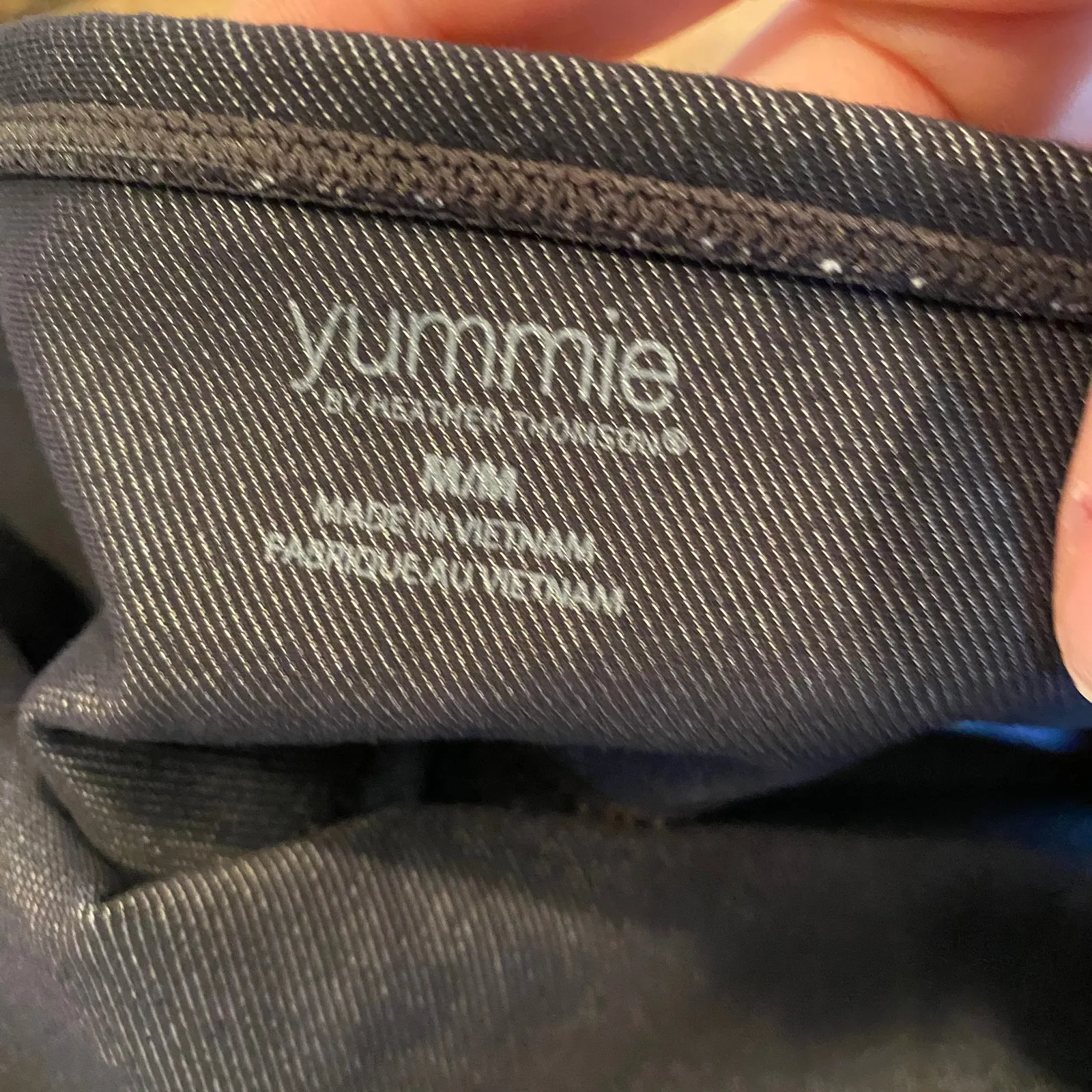 Yummie by Heather Thompson Supplex Leggings Size Medium Black - Image 5