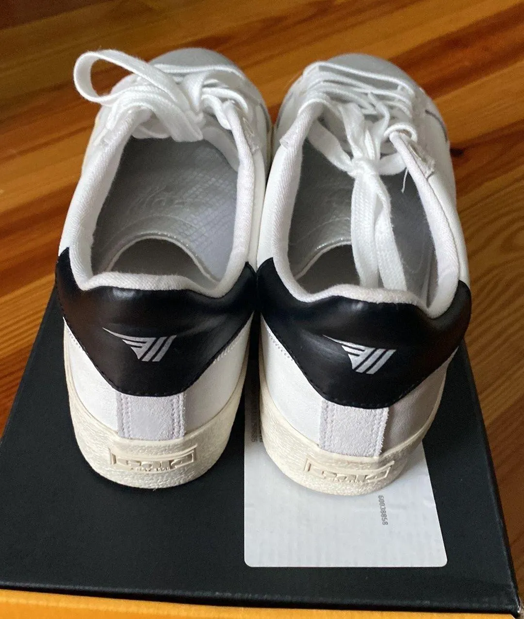 Size 9 New With Box - Image 3