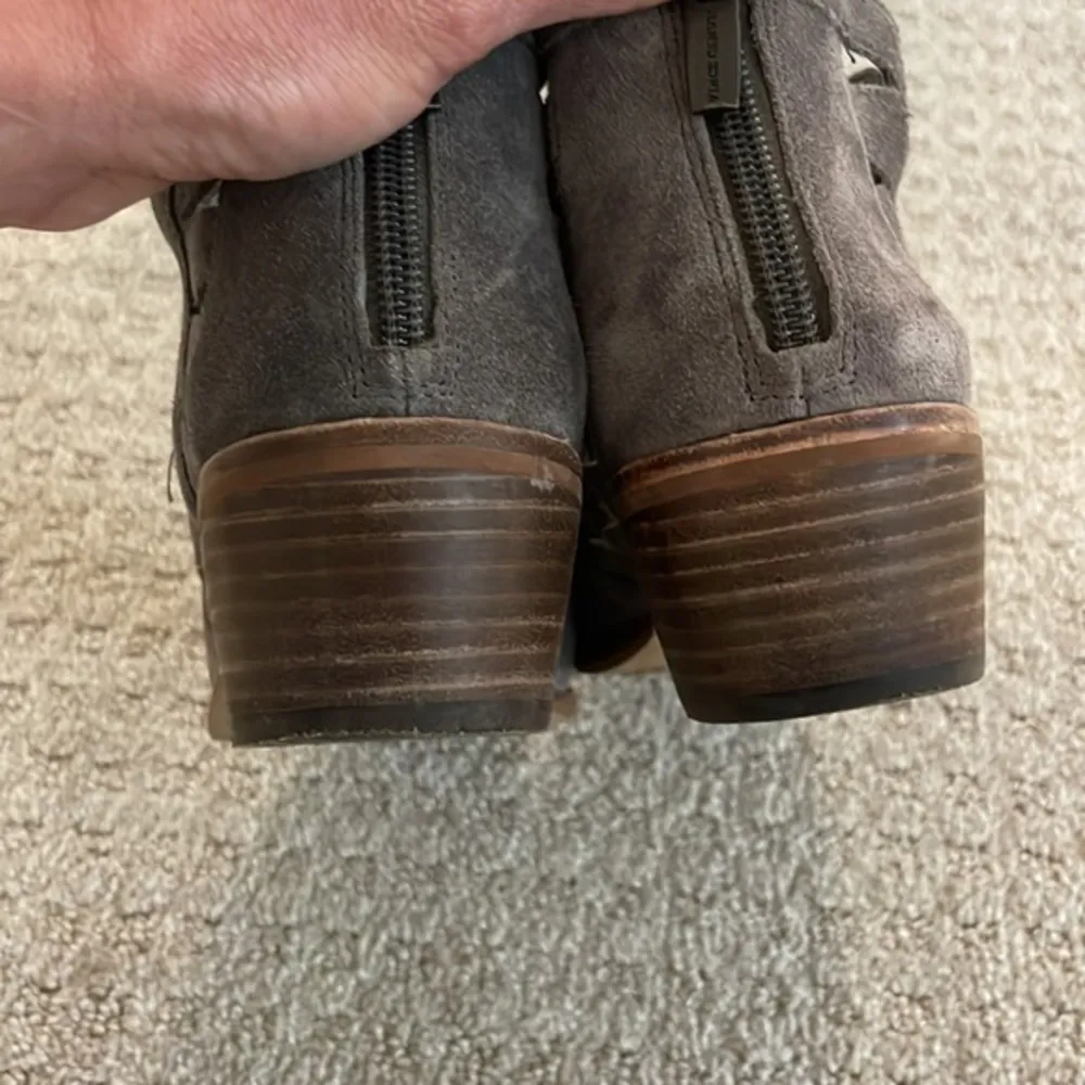 Vince Camuto Graystone Verona Suede Zip Up Heel Cutout Booties - Image 7