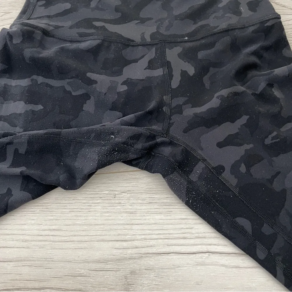 Lululemon Align Leggnigs crop 21" incognito camo womens Gray (size 6) athleisure - Image 5