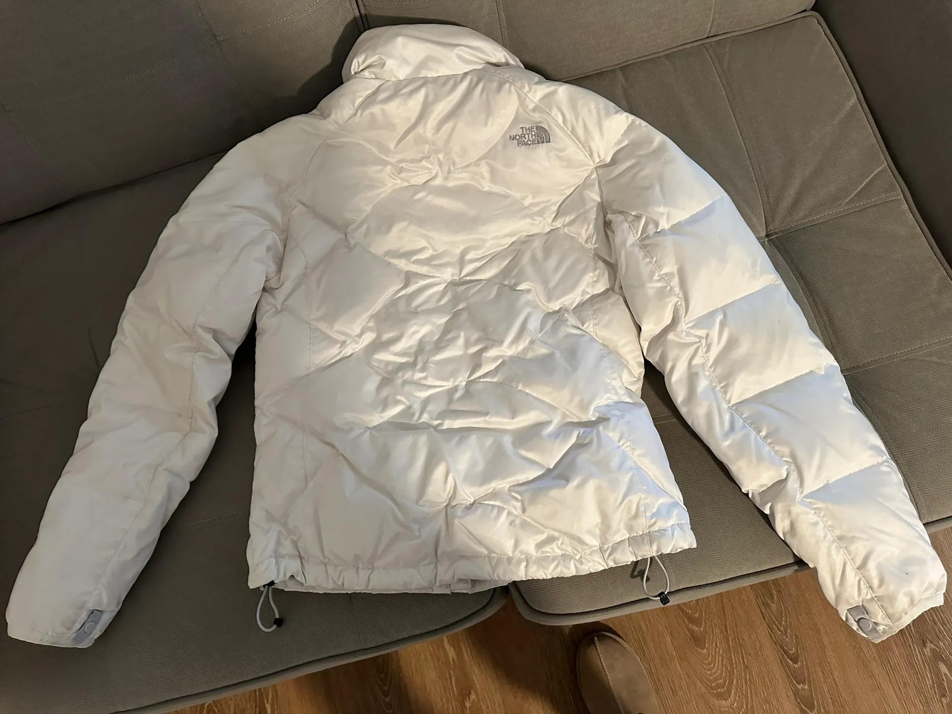 The North Face White Hooded Zip Up Jacket - Image 6