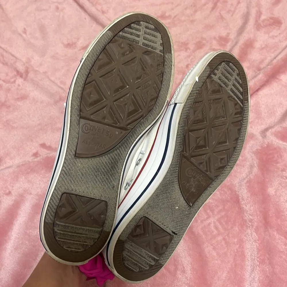 Women's converse- Size 7 - Image 7
