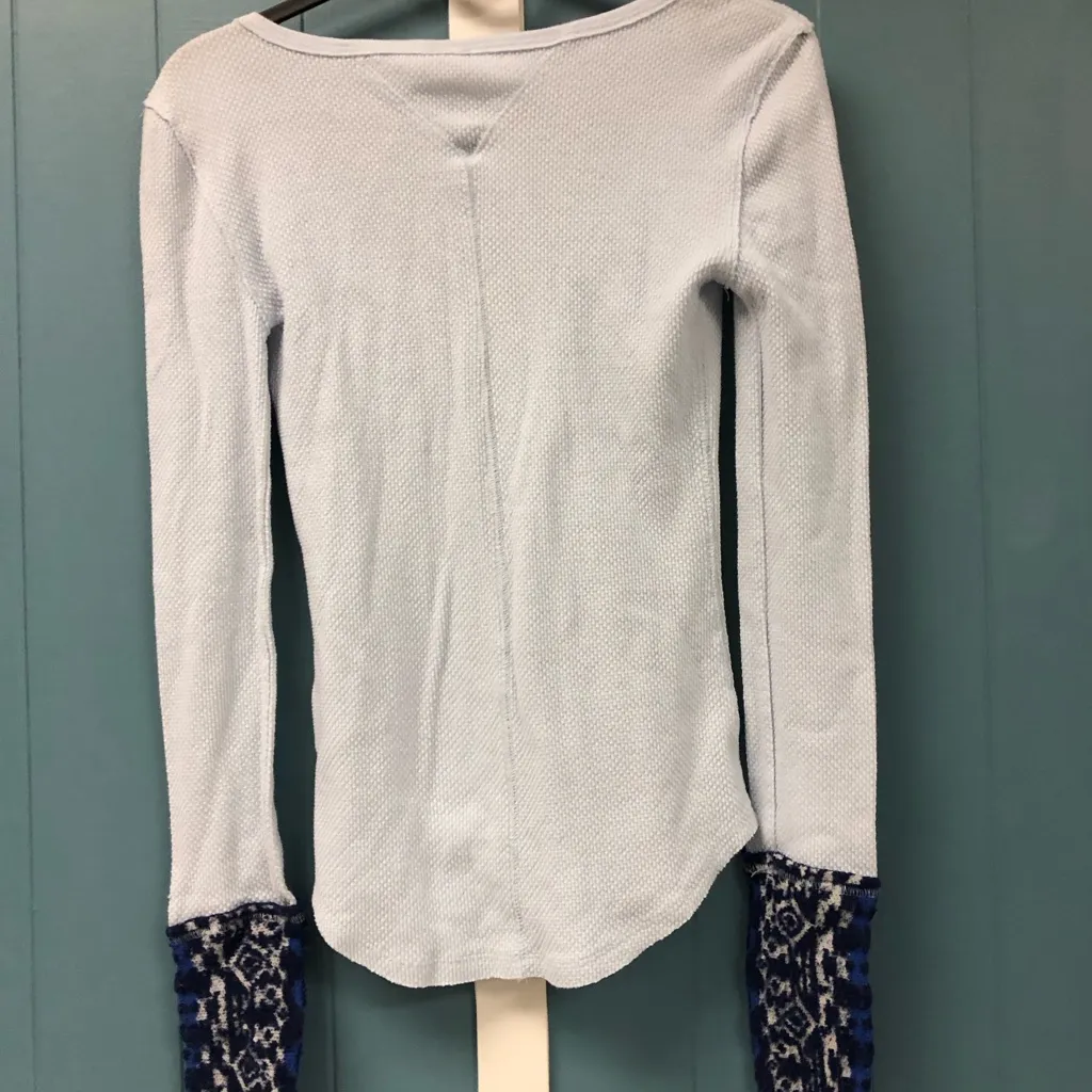 WE THE FREE‎  people SZ XS BLUE WAFFLE KNIT V-NECK SWEATER CUFF SLEEVE BOHO TOP - Image 7