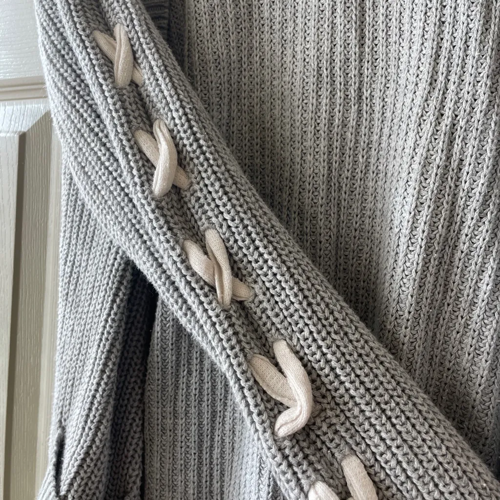 Jennifer Lopez Light Gray Lace-Up Cardigan - Image 6