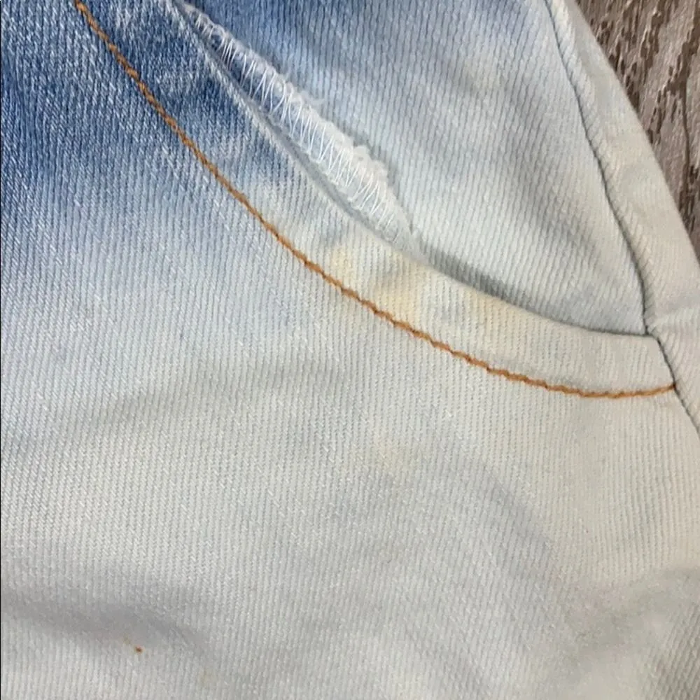 LF CARMAR Ombré Elastic Waist Jean Shorts Blue Size M - Image 3