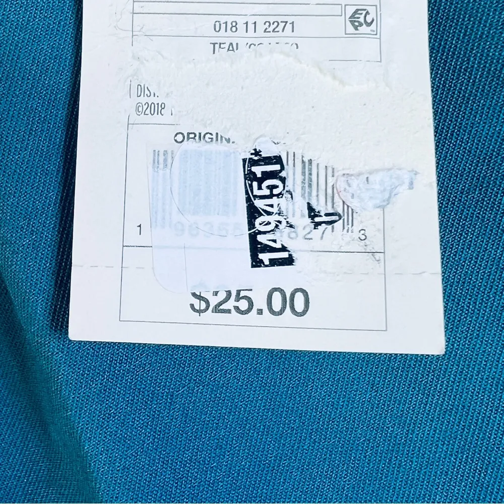 A New Day Size 2 Teal Shorts w/Front Pockets & Belt Loops & Zipper Closure - Image 6