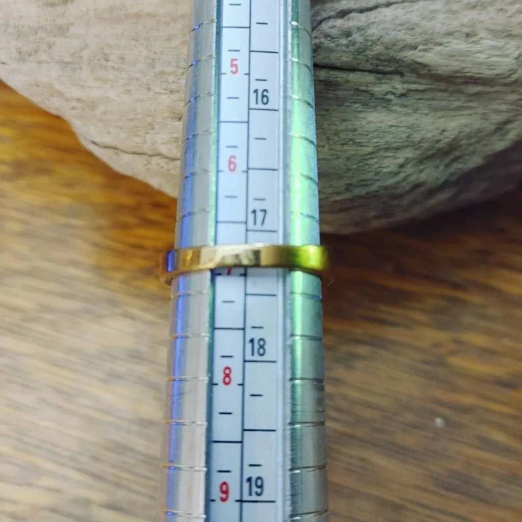 Peach Rhinestone Gold Tone Ring Square Cut Gemstone Size 7 Vintage Openwork - Image 2