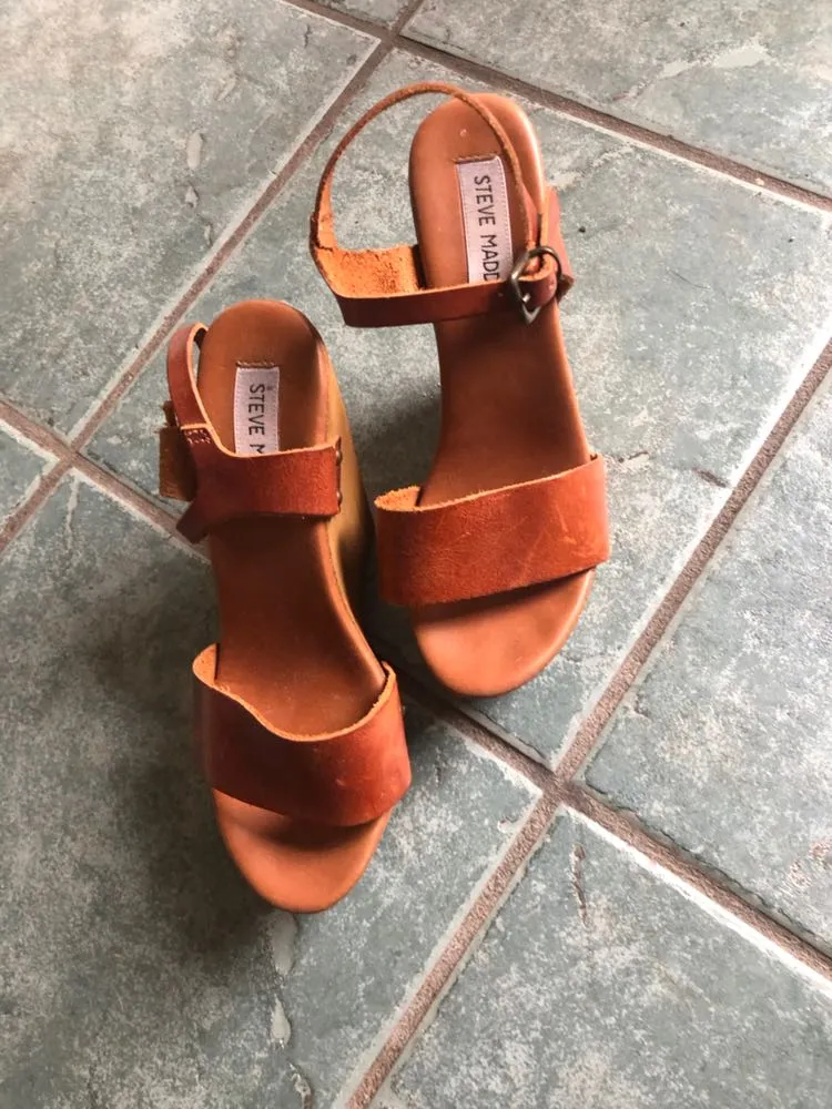 Steve Madden Tan Wedges - Image 2