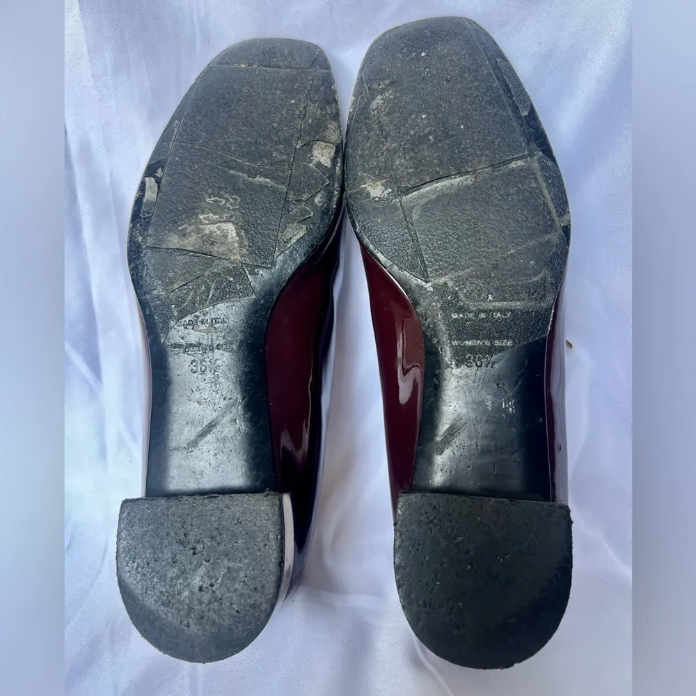 Roger Vivier Polly Burgundy and Gold Patent Leather Loafer Shoes 9 - Image 9