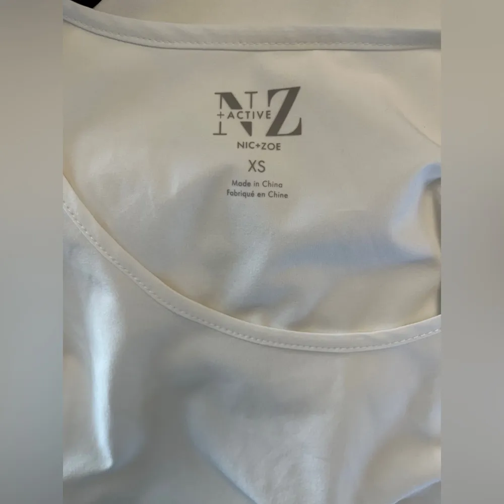 NWT NIC+ZOE Active Tech Stretch White Tank Top | XS | UPF 50 - Image 5