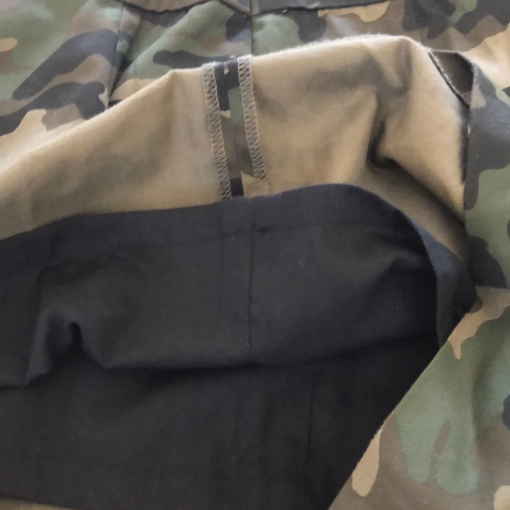 🌺NWT🌺 lace up Camo mini skirt . - Image 3