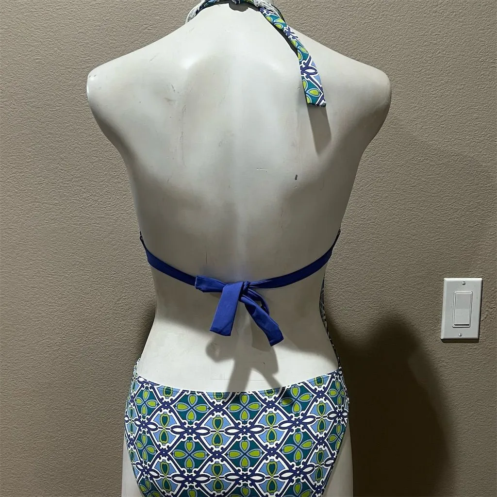 Merona Women's One Piece Swimsuit Size 8 Navy Green Geometric Print Halter - Image 9