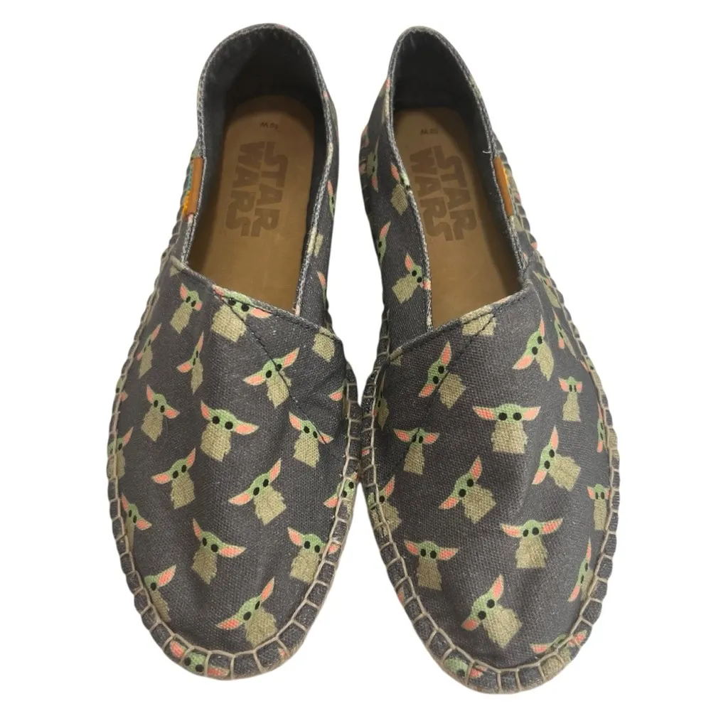 Disney's Baby Yoda Shoes - Image 3