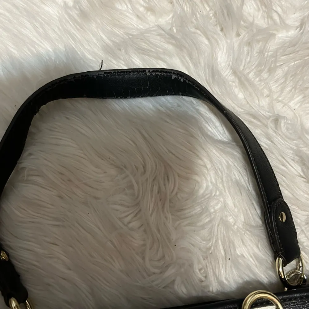 Black Floral Handbag - Image 2