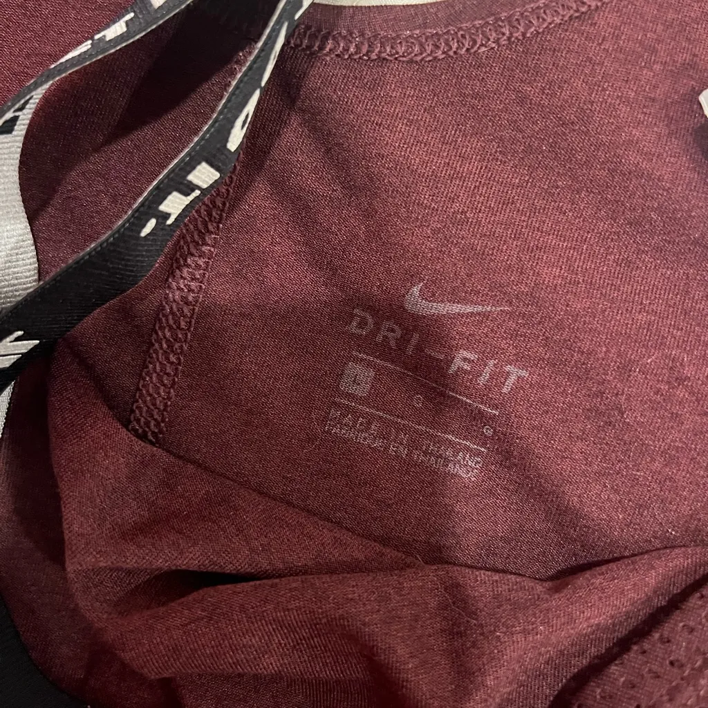 Nike Women's Burgundy Tank Top - Image 3